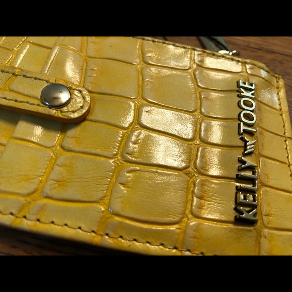 Kelly Tooke Card Stacker Wallet - Picture 2 of 8